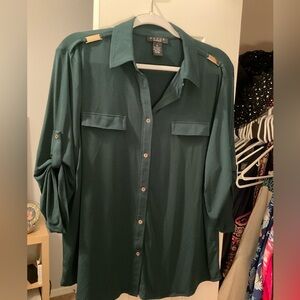 Women’s stretchy button down